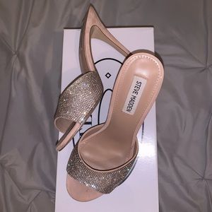 STEVE MADDEN HEELS